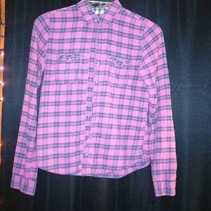 Gilly hicks plad pink and black button up